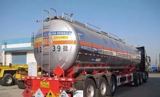新規(guī)上路 貨車司機(jī)1月1日起強(qiáng)制扣繳稅款，危險(xiǎn)貨物運(yùn)輸違規(guī)最高罰20萬(wàn)